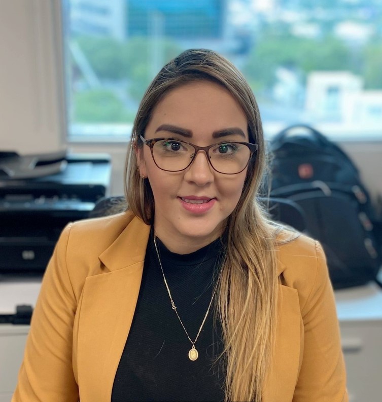 Joseline Sierra-Corporativo Monterrey